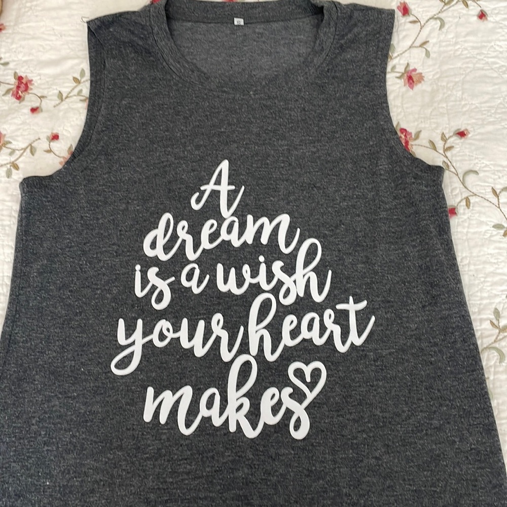 Women’s Disney tank top size small
